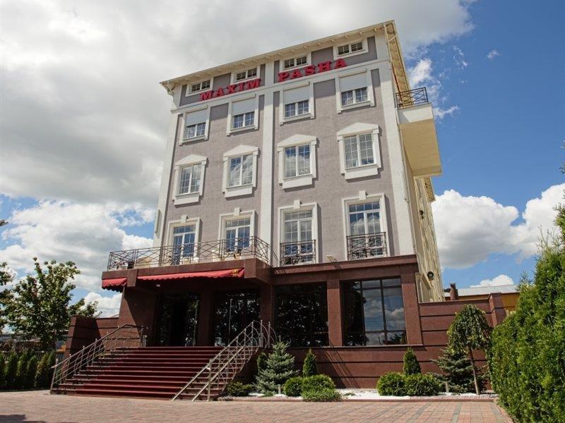 Maxim Pasha Hotel Chisinau Exterior photo